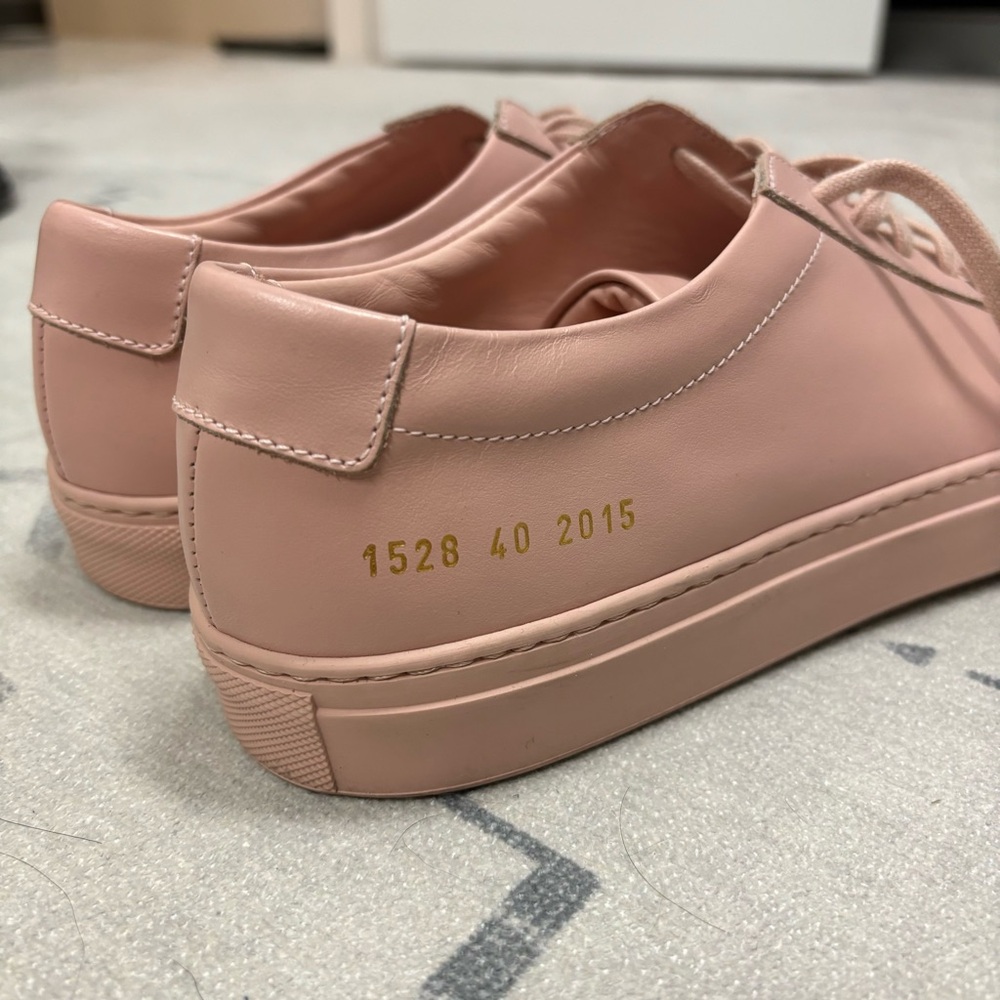 Common Project Sneakers - Picture 2 of 5